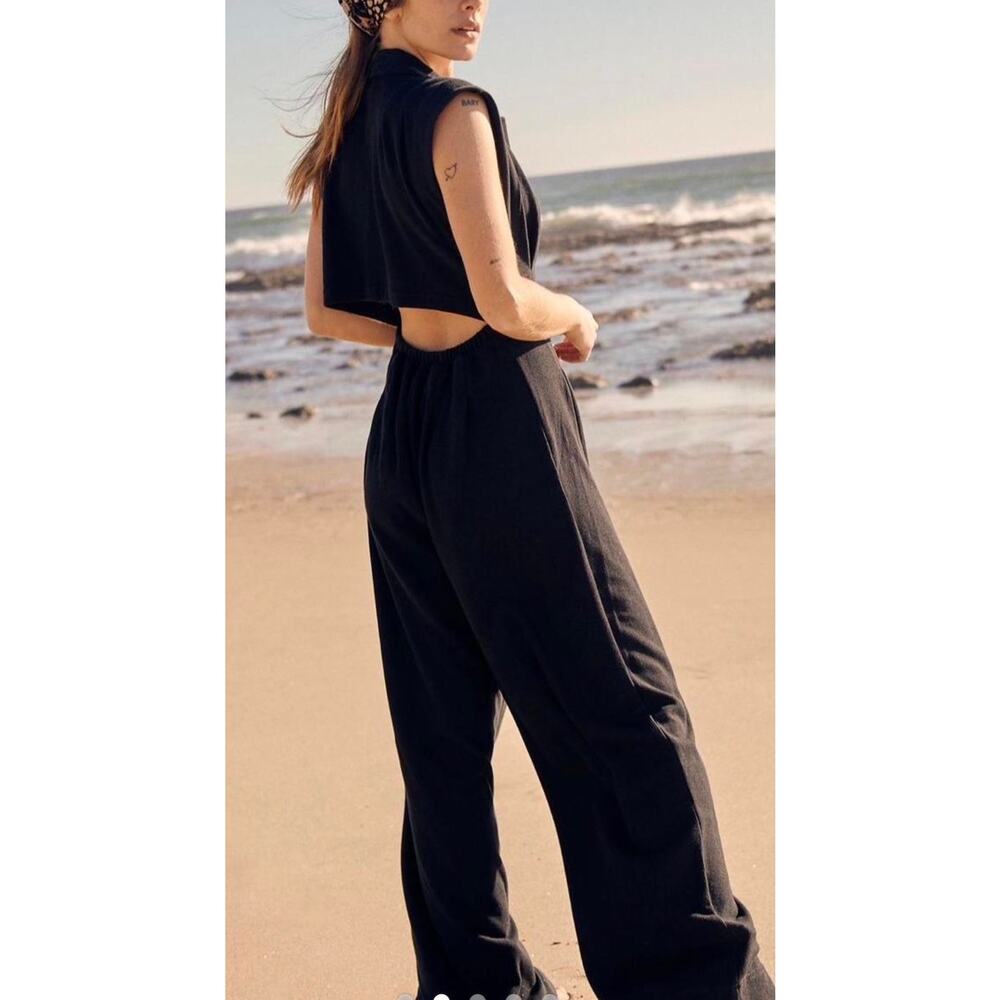 Free People Beach Black wide leg jumpsuit sleeveless V Neck button cutout XS - Picture 2 of 10
